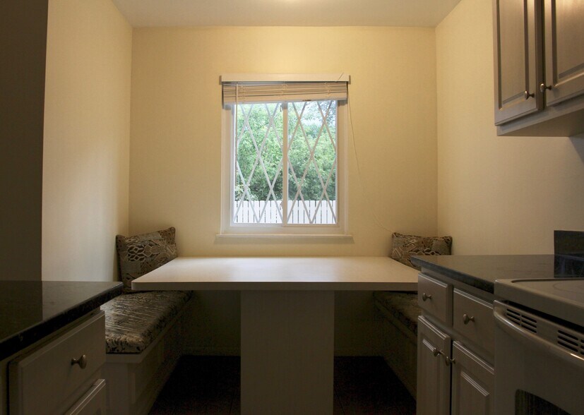 Building Photo - 929 Kirts Blvd