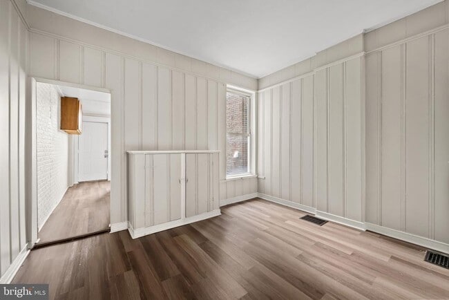 Building Photo - 225 N Luzerne Ave