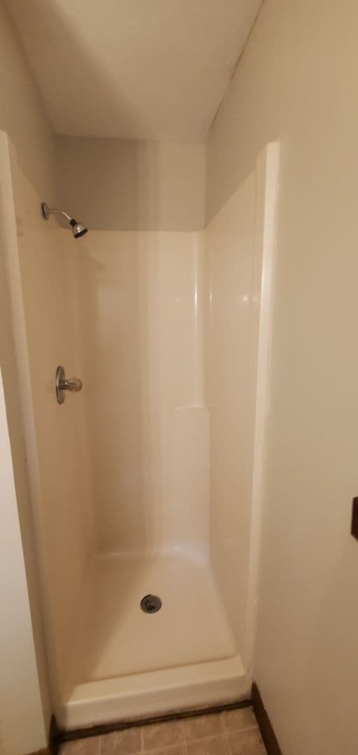 Building Photo - Spacious Mountain Home With Finished Basement & Great Location!