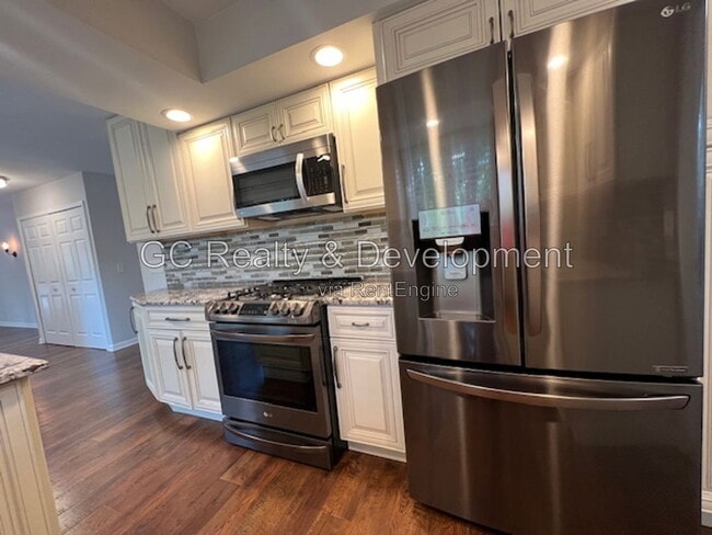 Building Photo - 3148 Cottonwood Ct