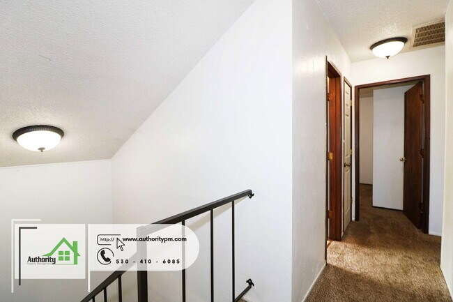 Building Photo - 3867 Apollo St