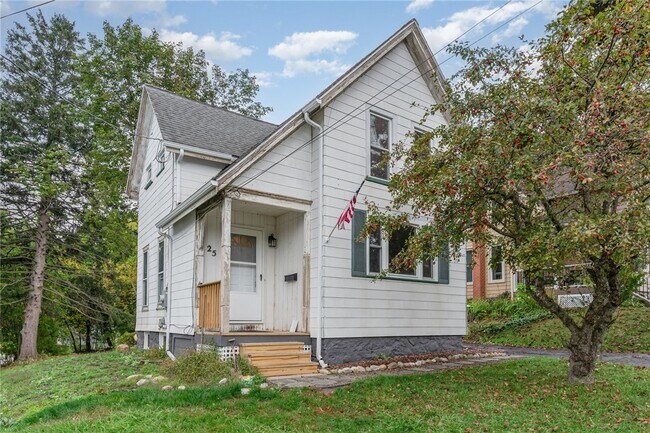 Primary Photo - 25 Summit St