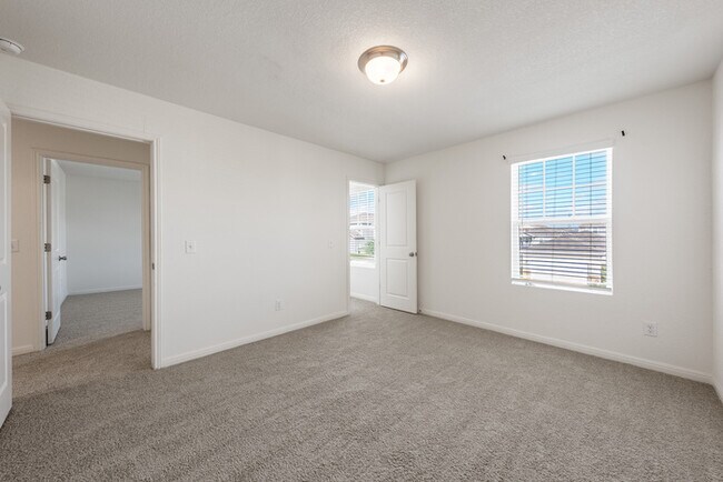 Building Photo - 19507 Cloudy Bay Dr