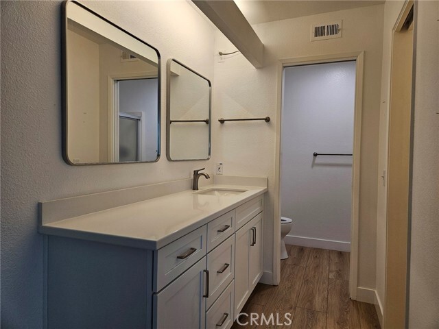 Building Photo - 8933 Modesto Cir