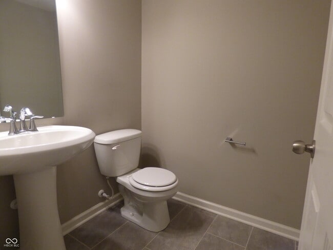 Building Photo - 8213 Katrina Way