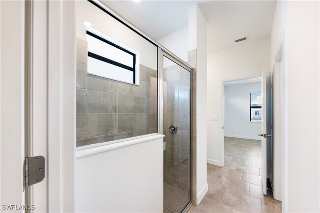 Building Photo - 19597 Hinkley Dr