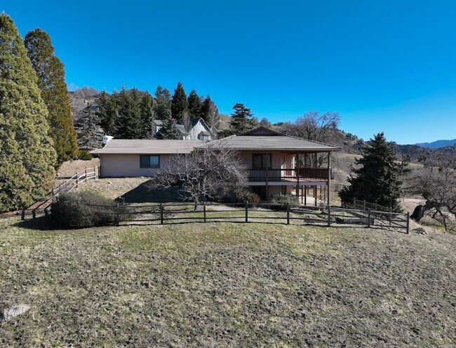 Building Photo - Bear Valley 3+4 with over 4 acres! MUST SEE!