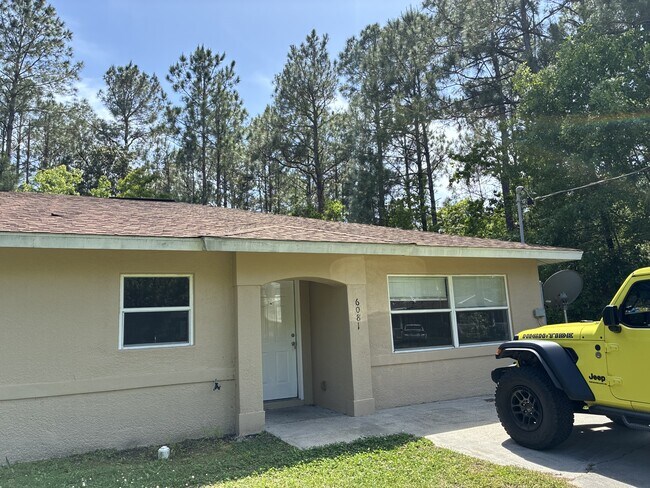 Building Photo - 6079 E Quitman St