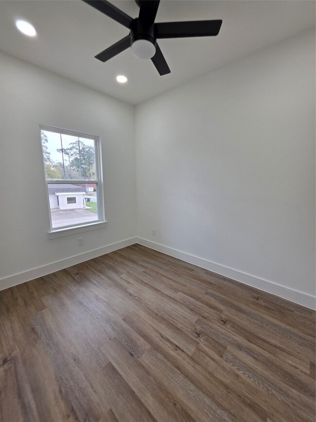 Building Photo - 1407 Odd Fellow St