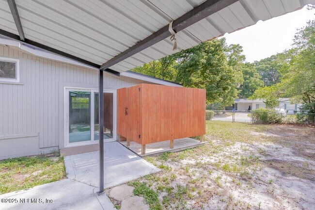 Building Photo - 5640 Coppedge Ave