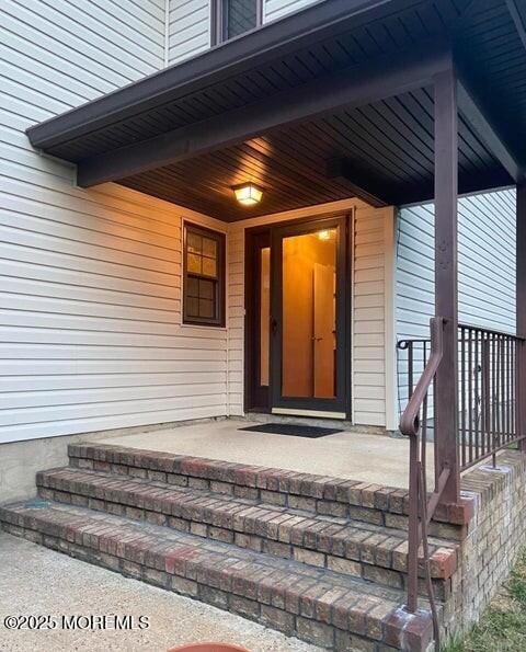 Building Photo - 438 Oak Knoll Dr
