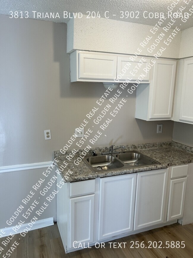 Building Photo - 3813 SW Triana Blvd