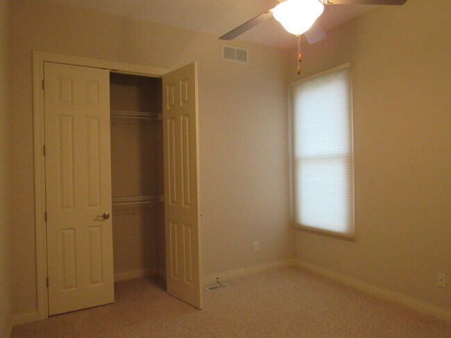 Building Photo - 3164 Meridith Way