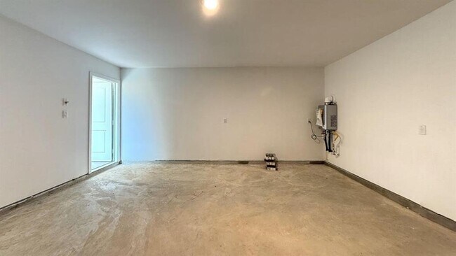 Building Photo - 3128 Twisted Myrtle Dr