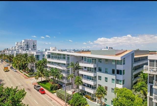 Building Photo - 7800 Collins Ave