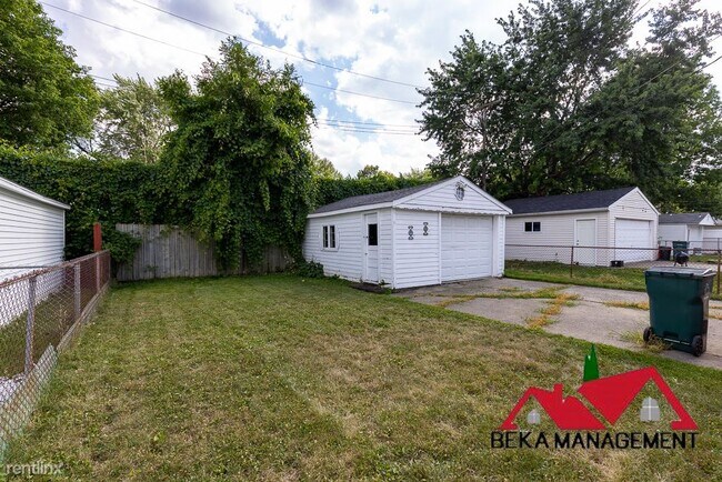 Building Photo - 2 br, 1 bath House - 1350 E Breckenridge St