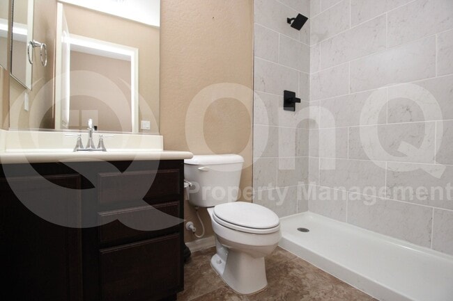 Building Photo - 5513 S 27th Dr