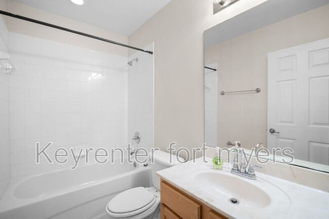 Building Photo - 3179 Antica St