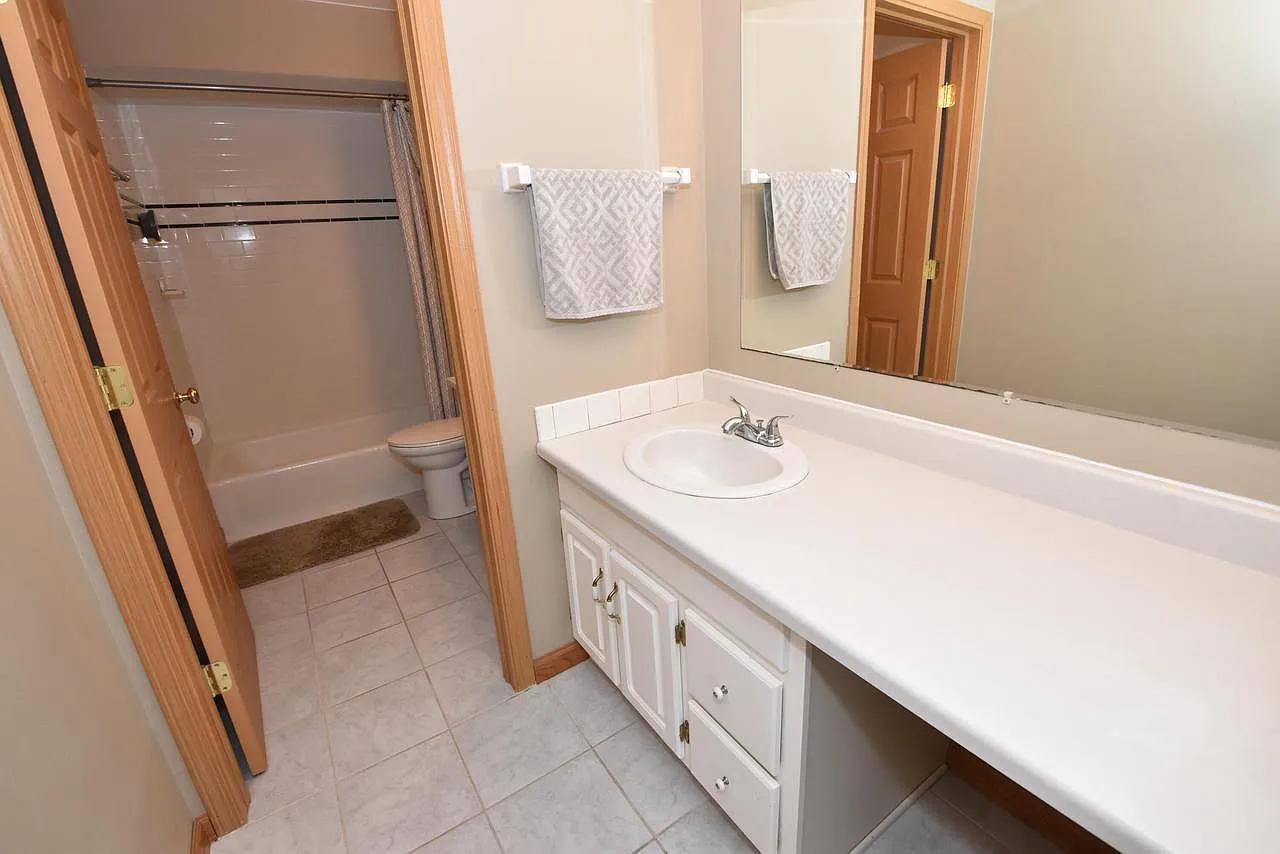 Building Photo - N114W17033 Armada Dr