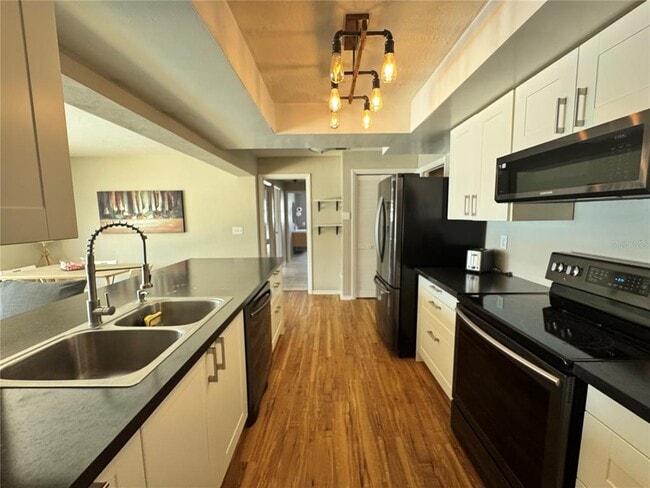 Building Photo - 13940 Antigua Dr
