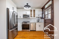 Building Photo - 2641 1/2 N Spaulding Ave