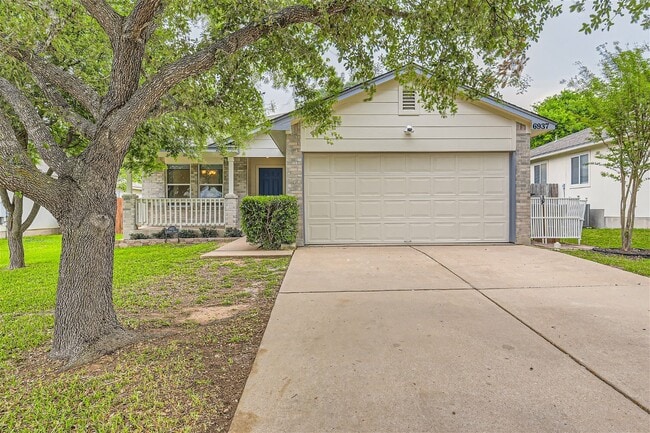 Building Photo - 6937 Sabrina Dr
