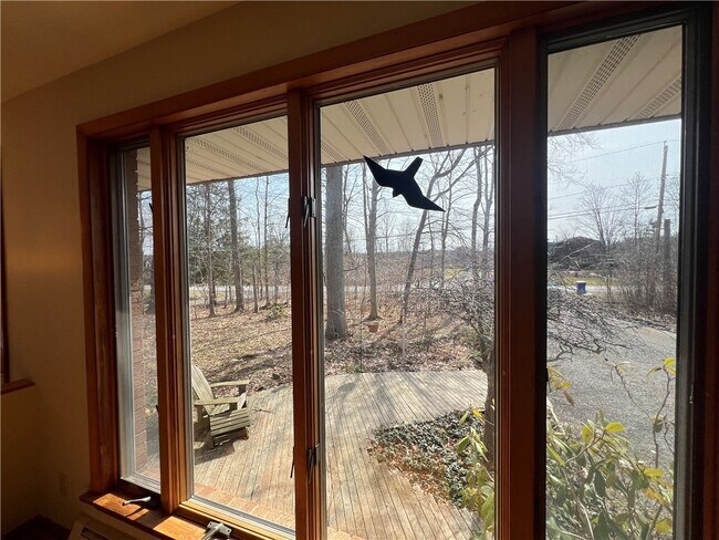 Building Photo - 340 Campbell Rd