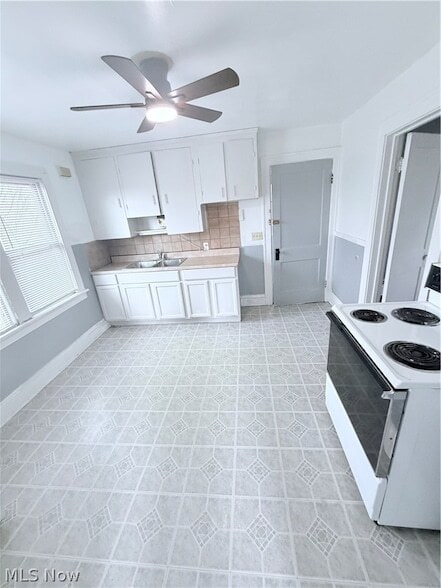 Building Photo - 14011 Glendale Ave