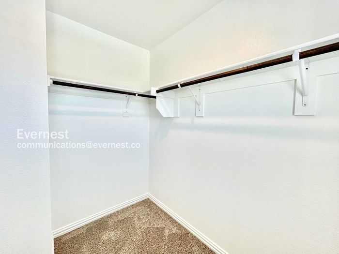 Building Photo - 3030 Willow Wood Ct