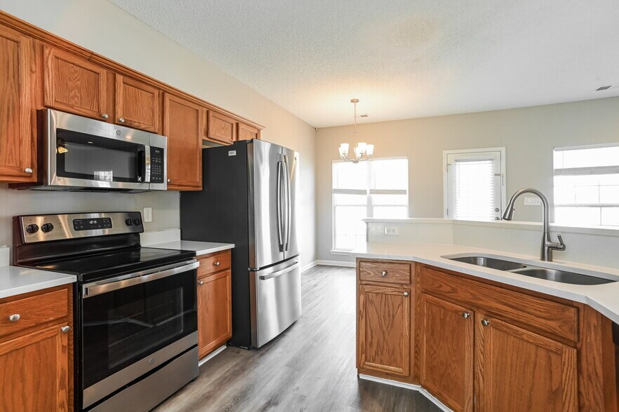 Building Photo - 226 Everett Park Dr