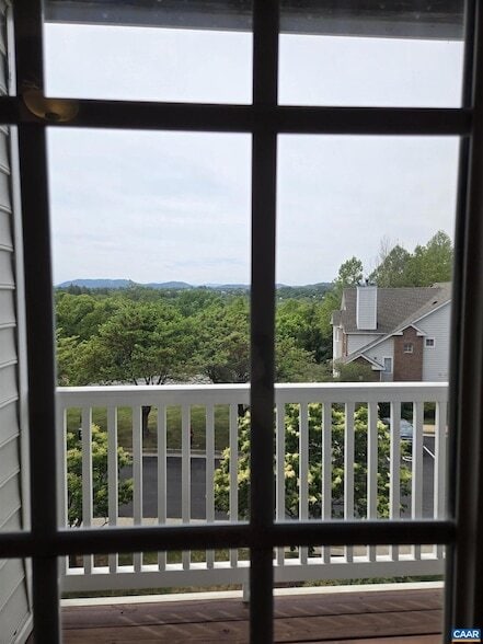 Building Photo - 1055 Weybridge Ct