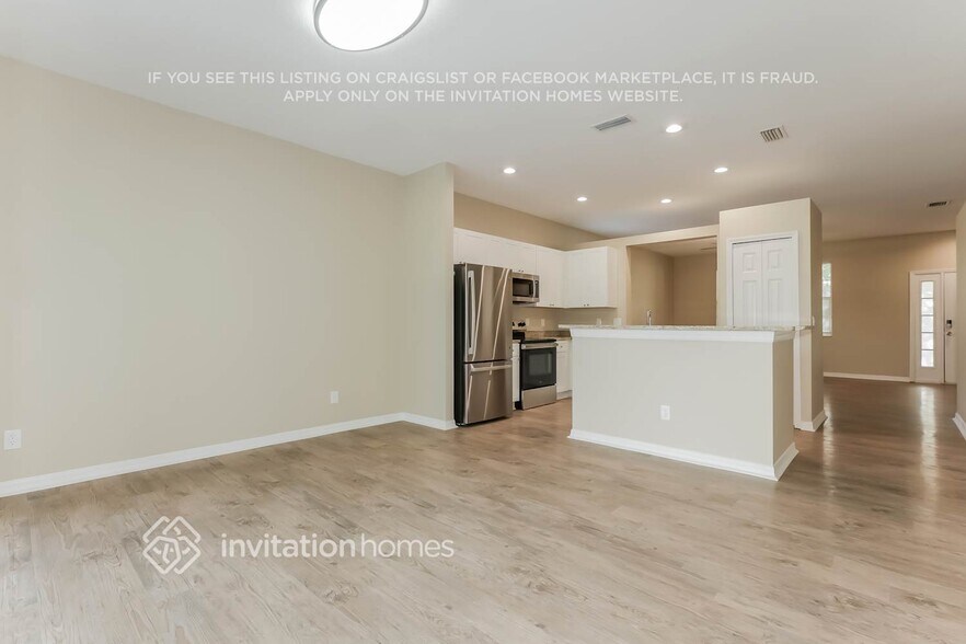 Building Photo - 3015 Summer Cruise Dr
