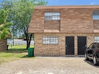 Building Photo - 1901 W Jackson Ave