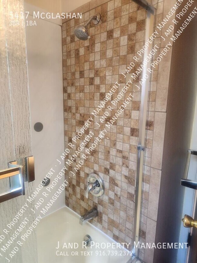 Building Photo - 5417 Mcglashan-