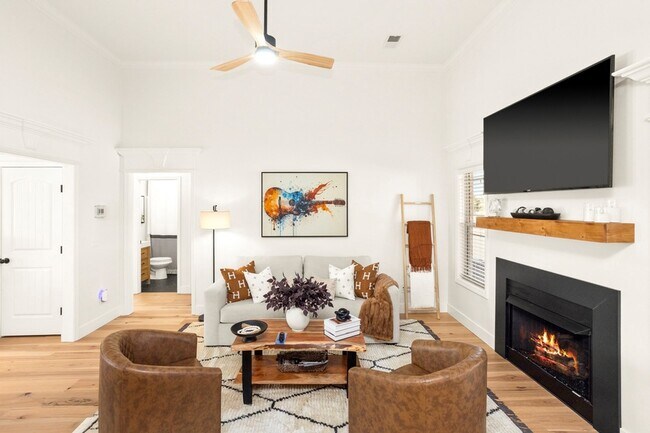 Building Photo - 221 Waldron View Dr