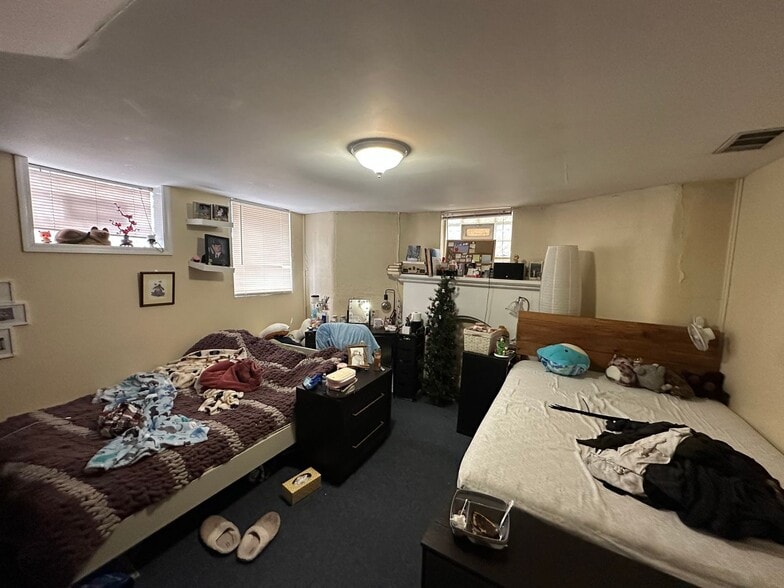 Building Photo - 3256 Glendora Ave