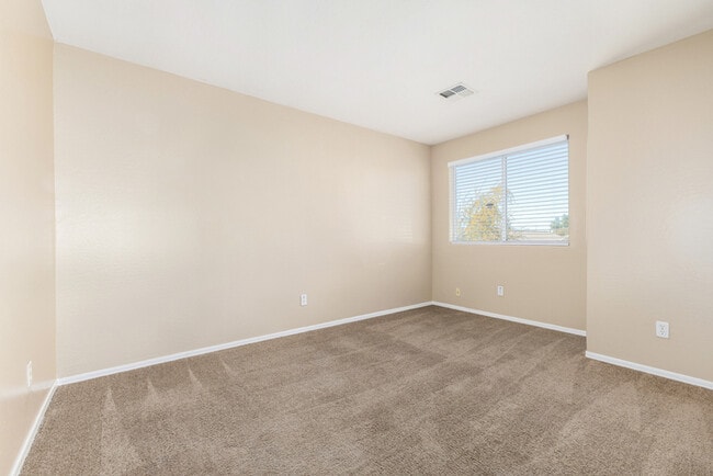 Building Photo - 6537 W Magnolia St