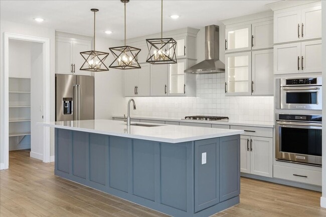 Building Photo - 2225 N 140th Dr