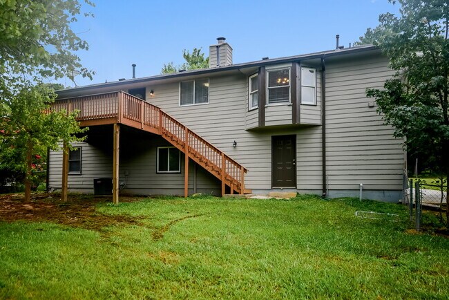 Building Photo - 1847 Litchfield Rd SW