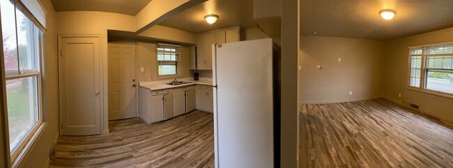 Building Photo - Fourplex Near Downtown Caldwell