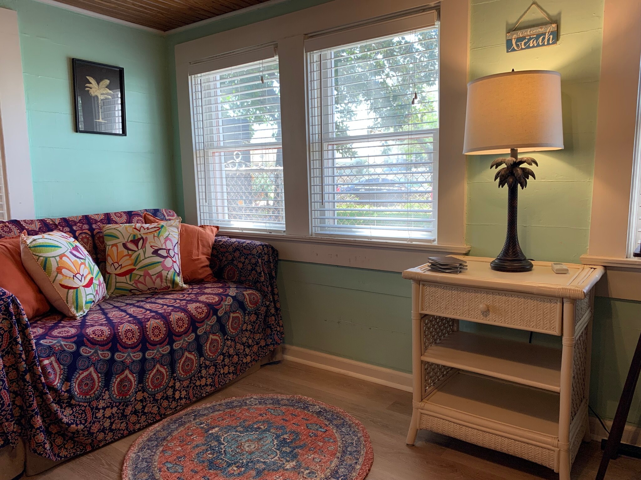 #B. Flex space. This area can be converted to a bedroom and the room to an office. Make it your own! - 4408 Avenue S 1/2
