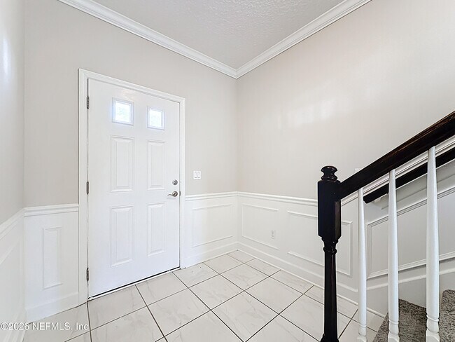 Building Photo - 4320 Ellipse Dr