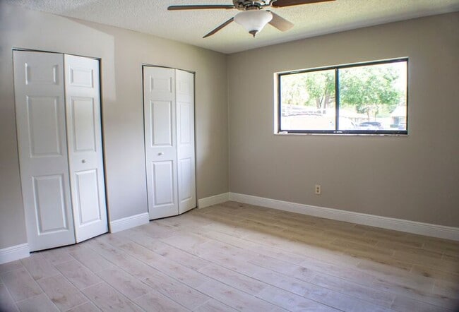 Building Photo - 725 Northlake Blvd
