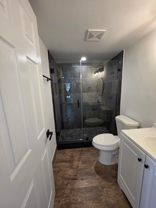 Building Photo - 209 Foxtail Dr