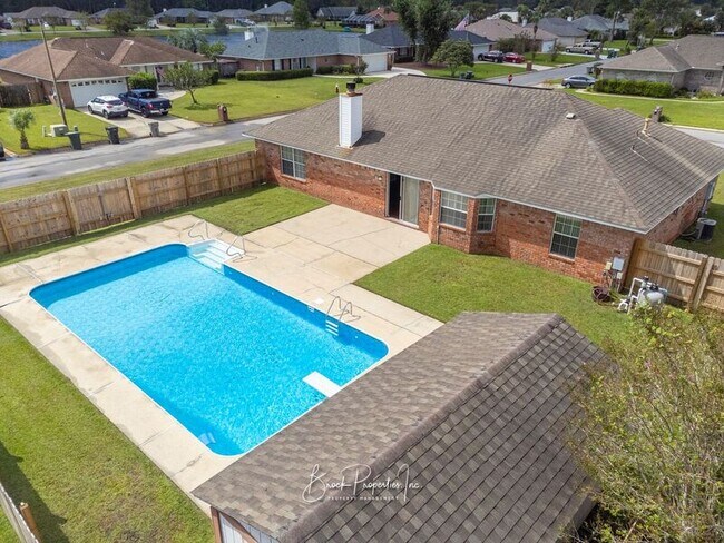 Building Photo - 2100 Blue Wind Dr