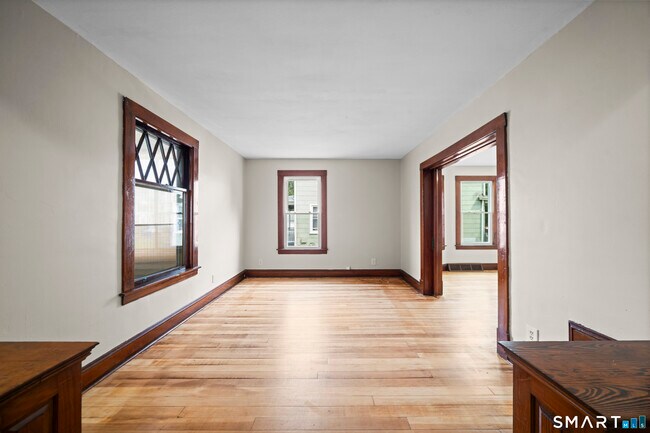 Building Photo - 44 Bigelow Ave
