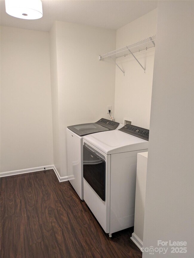 Building Photo - 134 Nevis Ln