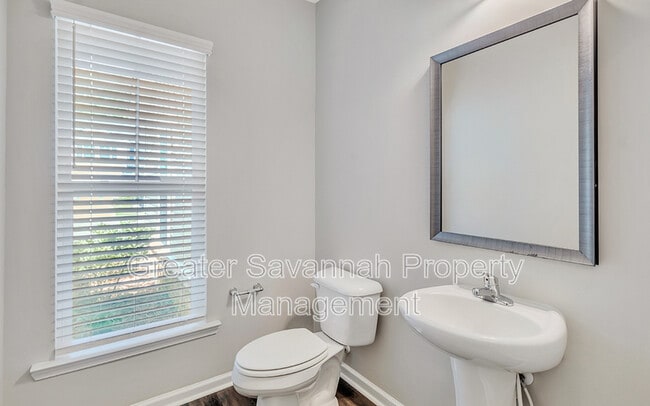 Building Photo - 134 Ainsdale Dr