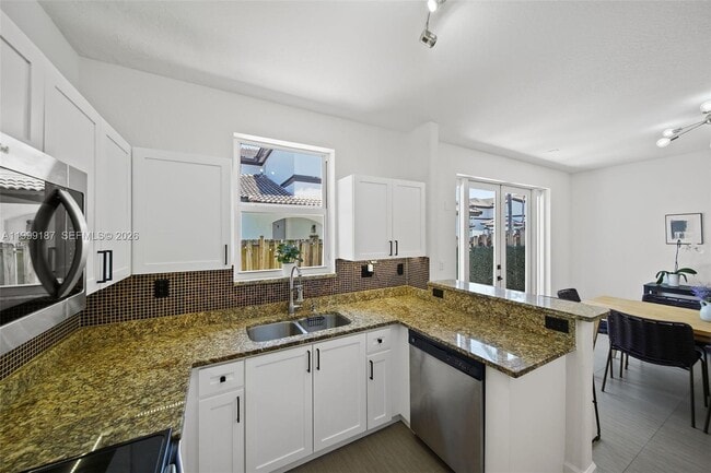 Building Photo - 11613 NW 78th St