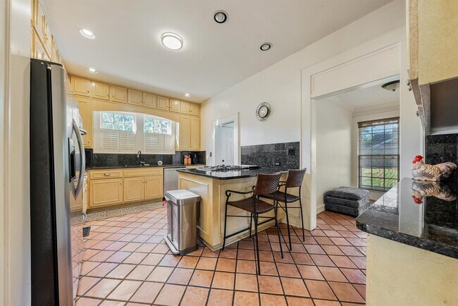 Building Photo - 1711 Stark Ave